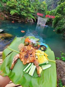 Mad i den private indkvartering eller i nærheden