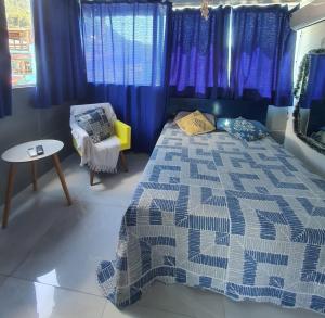 Postel nebo postele na pokoji v ubytování Suite Bela vista Muriqui Cantinho Feliz