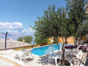 Swimmingpoolen hos eller tæt på Apartments Zlatko