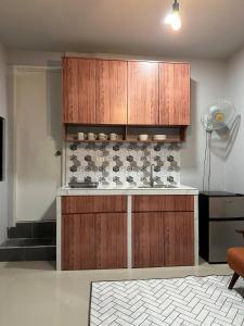 Køkken eller tekøkken på K and R Apartment - Fully Furnished Tiny Home