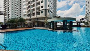 Πισίνα στο ή κοντά στο Good View at Thamrin Residence Apartment