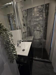 Koupelna v ubytování Apartament Ruczaj + 34 fotografií