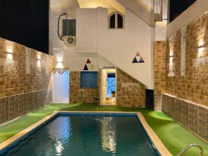Бассейн в Bakar House или поблизости