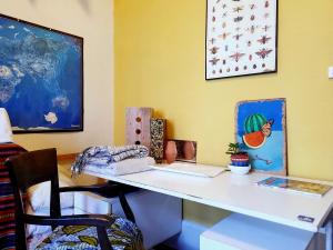 Foto dalla galleria di Appartement lumineux et calme - Lyon 7, métro Debourg a Lione