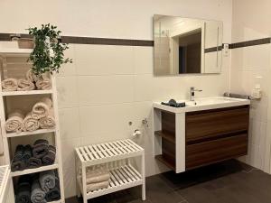 Phòng tắm tại FeWo Monteurswohnung Zum Preußensteig II max 5 Gäste