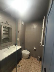 Ένα μπάνιο στο REDCO FOUR SEASONS in NEW GUDAURI 425 +26 φωτογραφίες