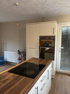 Køkken eller tekøkken på Amina Cottage - Women only + 1 billede