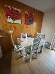 Billede fra billedgalleriet på Amina Cottage - Women only i Gloucester