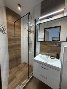 Koupelna v ubytování Dom Wczasowy Barbara + 119 fotografií