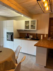 Køkken eller tekøkken på Rent beautiful village house