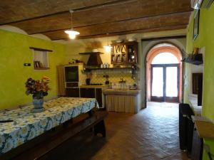 Кухня або міні-кухня у Agriturismo La Poderina