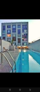 Bazén v ubytování Stay With Moraa nebo v jeho okolí