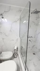 Et badeværelse på Sierra y Lago + 11 billeder