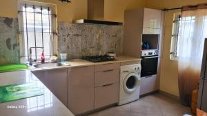 Η κουζίνα ή μικρή κουζίνα στο Jugroop Beach House