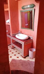 Ένα μπάνιο στο Dar jado +14 φωτογραφίες