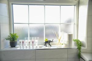 Foto sihtkohas Hillingdon asuva majutusasutuse 4 Bedroom Heathrow Stockley park M4 & Free Parking galeriist +41 fotot