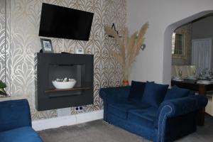 TV a/nebo společenská místnost v ubytování The Trafalgar