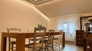 Billede fra billedgalleriet på Riflesso - deluxe apartment - super central - only real beds - wifi airco TV65 i Assisi