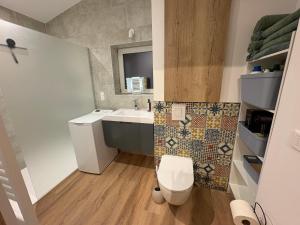 Phòng tắm tại Le Chalet +15 ảnh