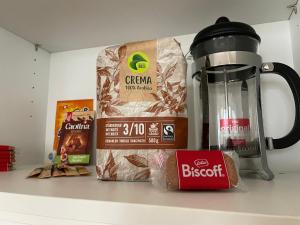 Παροχές για τσάι/καφέ στο Spacious light-flooded apartment with garden at Lake Zurich