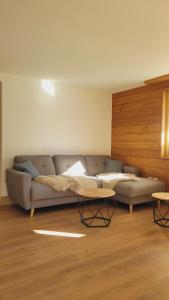 Posezení v ubytování Aletsch Arena Fieschertal FeWo - 2 Zimmer