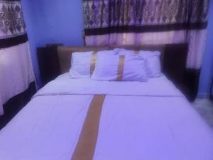 Φωτογραφία από το άλμπουμ του City End Hotel and Apartment σε Bolorunpelu