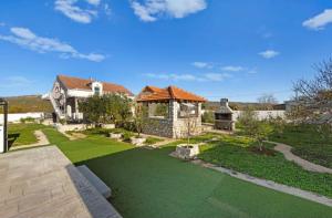 Сад в Vila Zagora