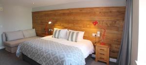 Gallery image of Billycan in Tenby +21 photos