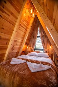 Voodi või voodid majutusasutuse HomelandNest toas