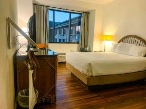 Postel nebo postele na pokoji v ubytování Unicoi State Park & Lodge + 37 fotografií