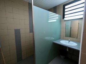 Koupelna v ubytování Auberge de Poé