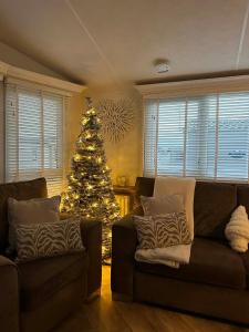 Khu vực ghế ngồi tại marine getaways caravan hire winchester