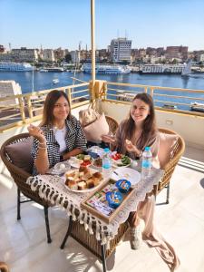 Еда / где поесть недалеко от гостевого дома