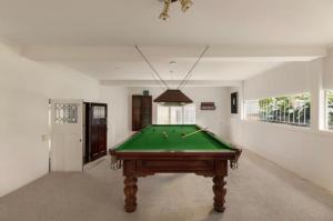 Billardbord på Hilltop Hideaway Brisbane