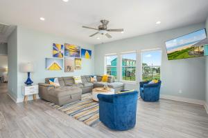 Χώρος καθιστικού στο 1 Naut On Call home