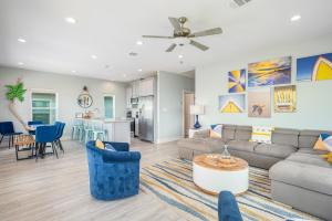 Χώρος καθιστικού στο 1 Naut On Call home +47 φωτογραφίες