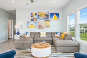 Χώρος καθιστικού στο 1 Naut On Call home