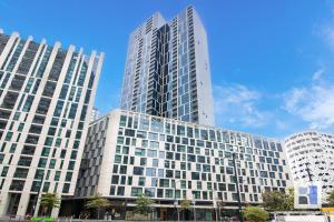 Gallery image of REST COLLECTION Apartments on Collins Docklands in Melbourne +38 photos