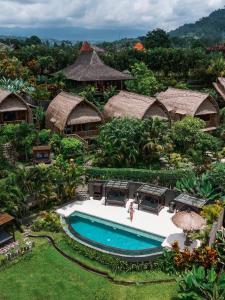 Bazén v ubytování Samanvaya - Adults Only nebo v jeho okolí + 59 fotografií