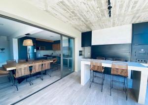 Køkken eller tekøkken på Casa lujosa en Tanti