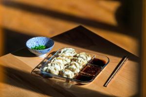 Mad på pensionatet eller i nærheden