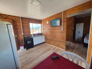 Et tv og/eller underholdning på Sobradinho de madeira