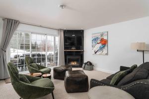 Posezení v ubytování Mountain Escape Ski-In Ski-Out Laurentians