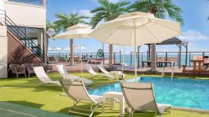 Bazén v ubytování Gyeongju Neulsiwon Pension nebo v jeho okolí