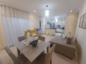 Kuchyň nebo kuchyňský kout v ubytování Apartamento próximo avenida São Domingos