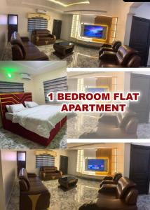 Una televisión o centro de entretenimiento en Cee&Tee BG ABK 1 Bedroom Flat-247 Electricity Solar inverter AC in bedroom