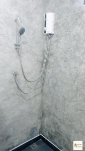 Et badeværelse på Privatehouse2bedroom2bathroom3kmfrombeach