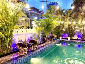 Πισίνα στο ή κοντά στο SKY MANSION - Heritage Khmer House