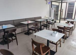 Χώρος καθιστικού στο Hanting Hotel Shanghai Pudong Airport Nanzhu Road