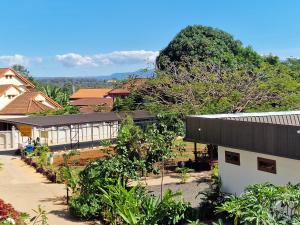 Общий вид на горы или вид на горы из гостевого дома